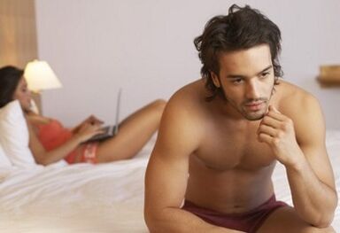 Muž přemýšlel, jak zvětšit svůj penis bez drog nebo drog